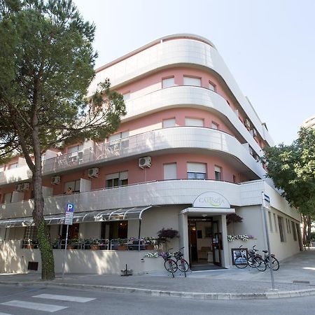 Aparthotel Carinzia Lignano Sabbiadoro Exterior foto